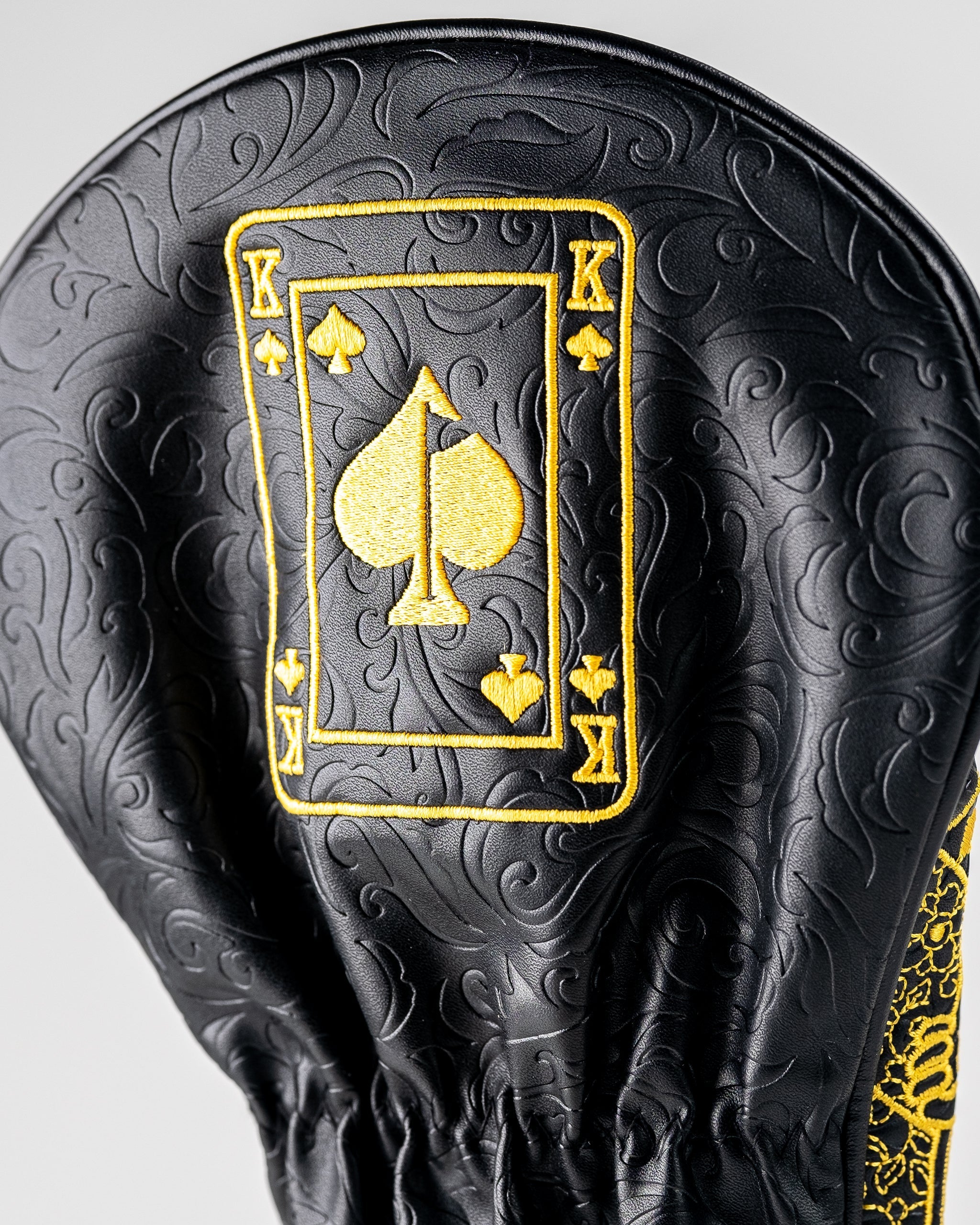 Rey de Espadas Negro/Dorado - Funda para Driver
