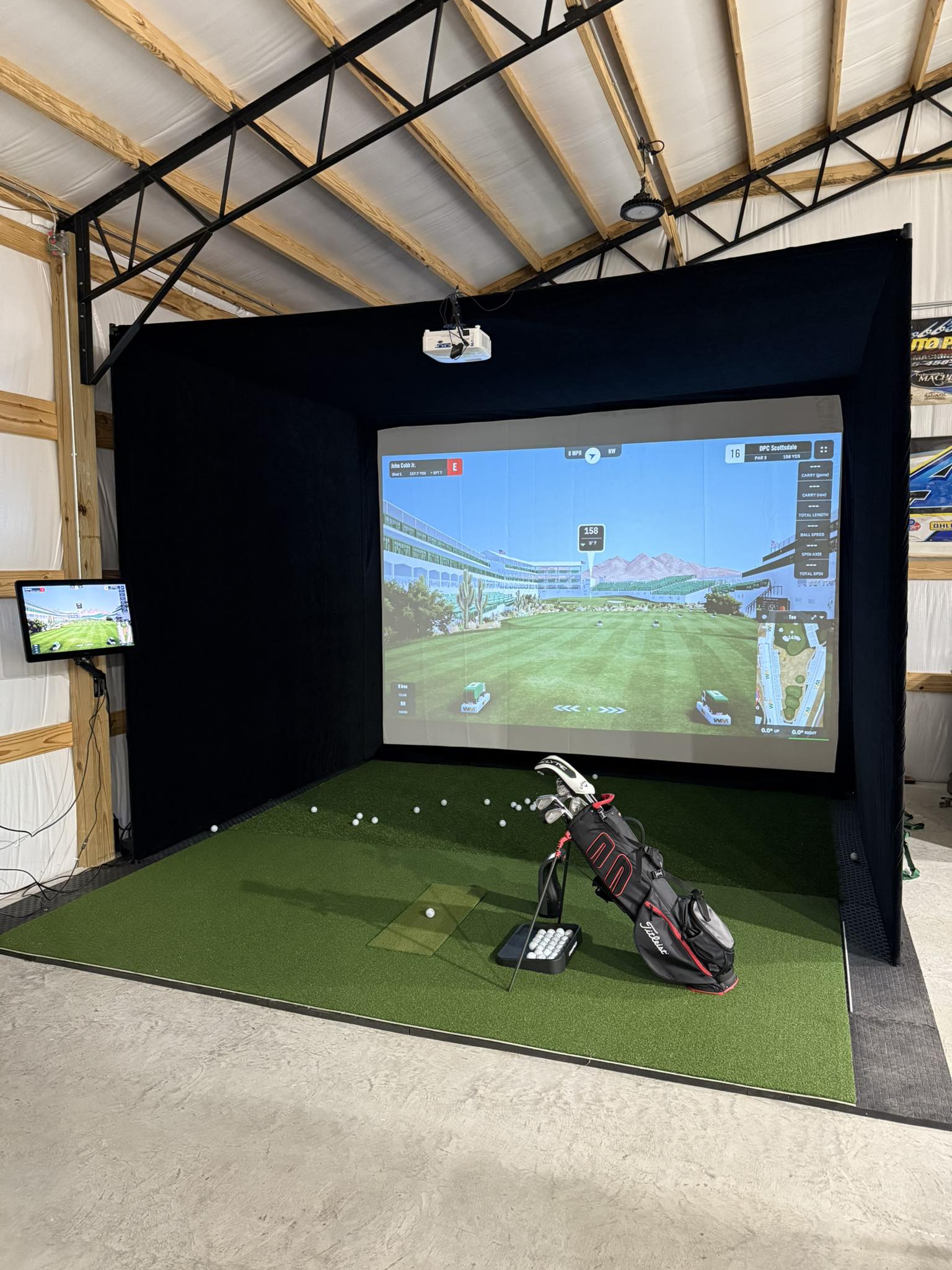 Carcasa para simulador de golf Albatross 13XD de Elite Sim Golf