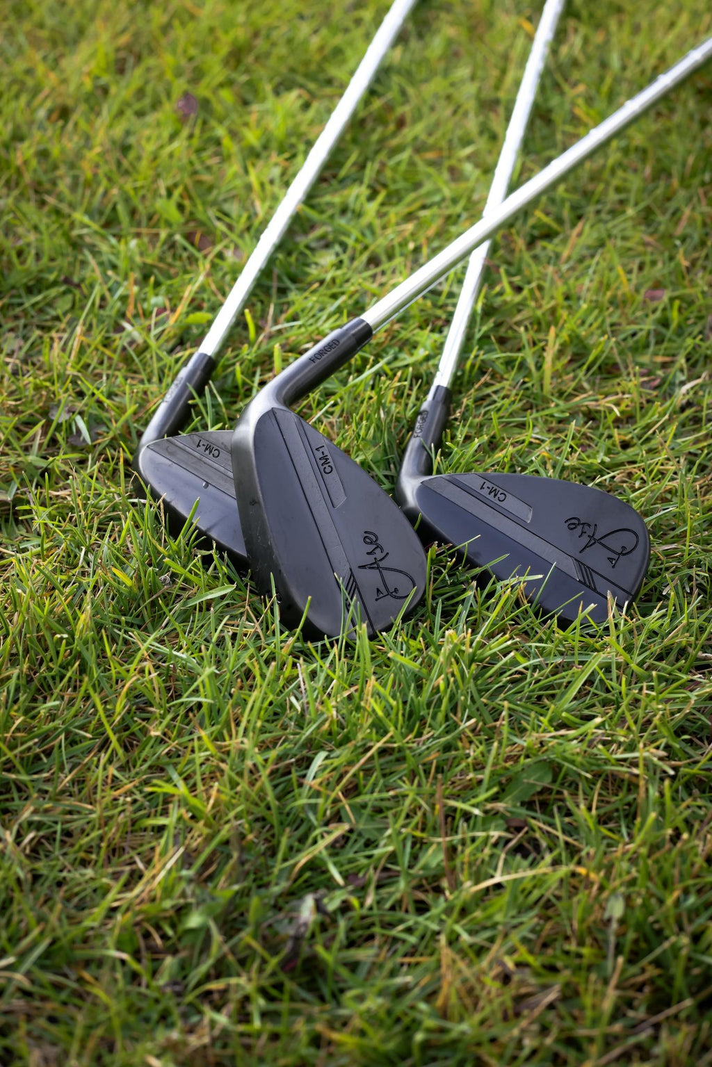 Ase BLACKOUT 3 - Piece Wedge Set (52,56,60) - Black Girl Golf