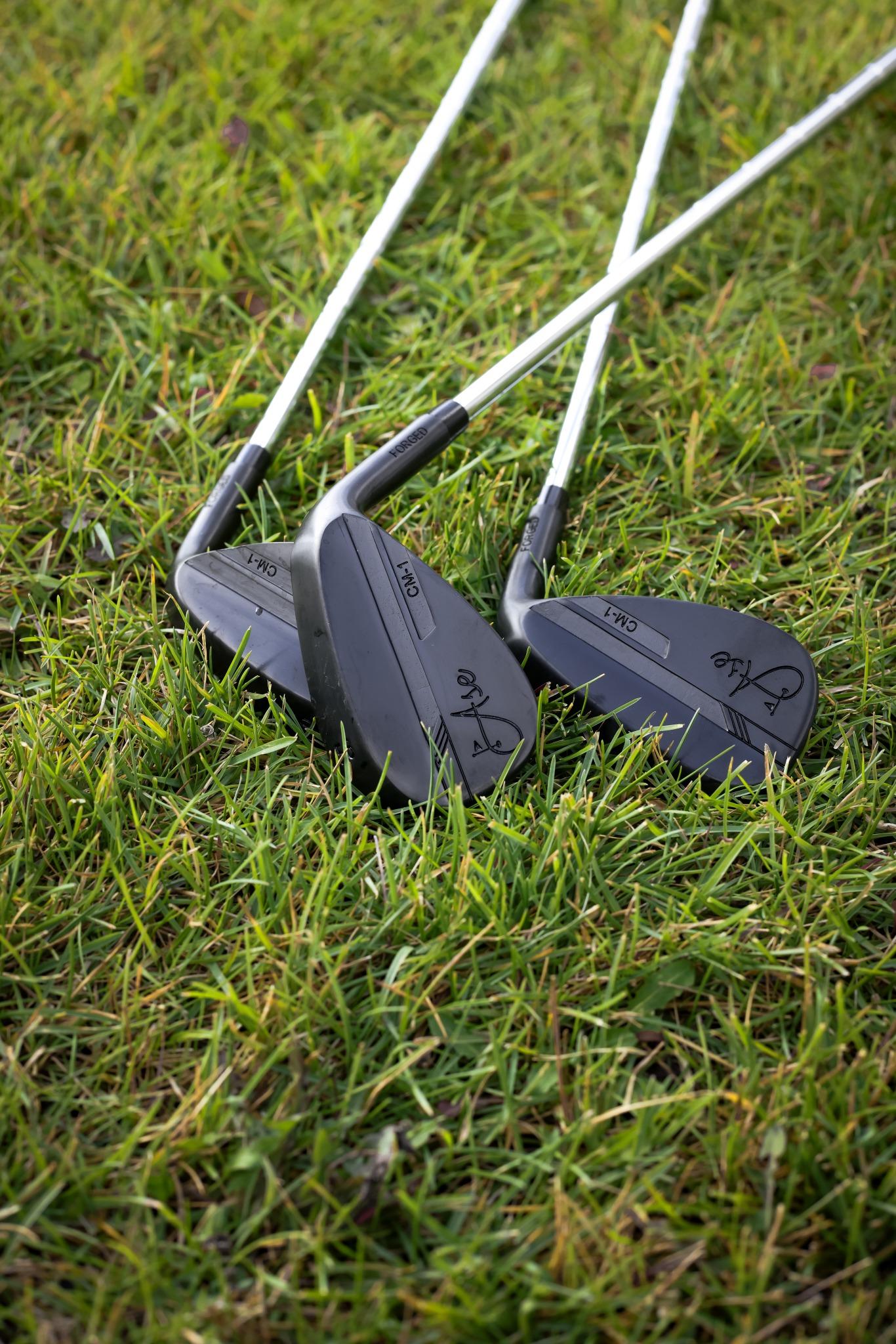 Ase BLACKOUT 3 - Piece Wedge Set (52,56,60) - Black Girl Golf