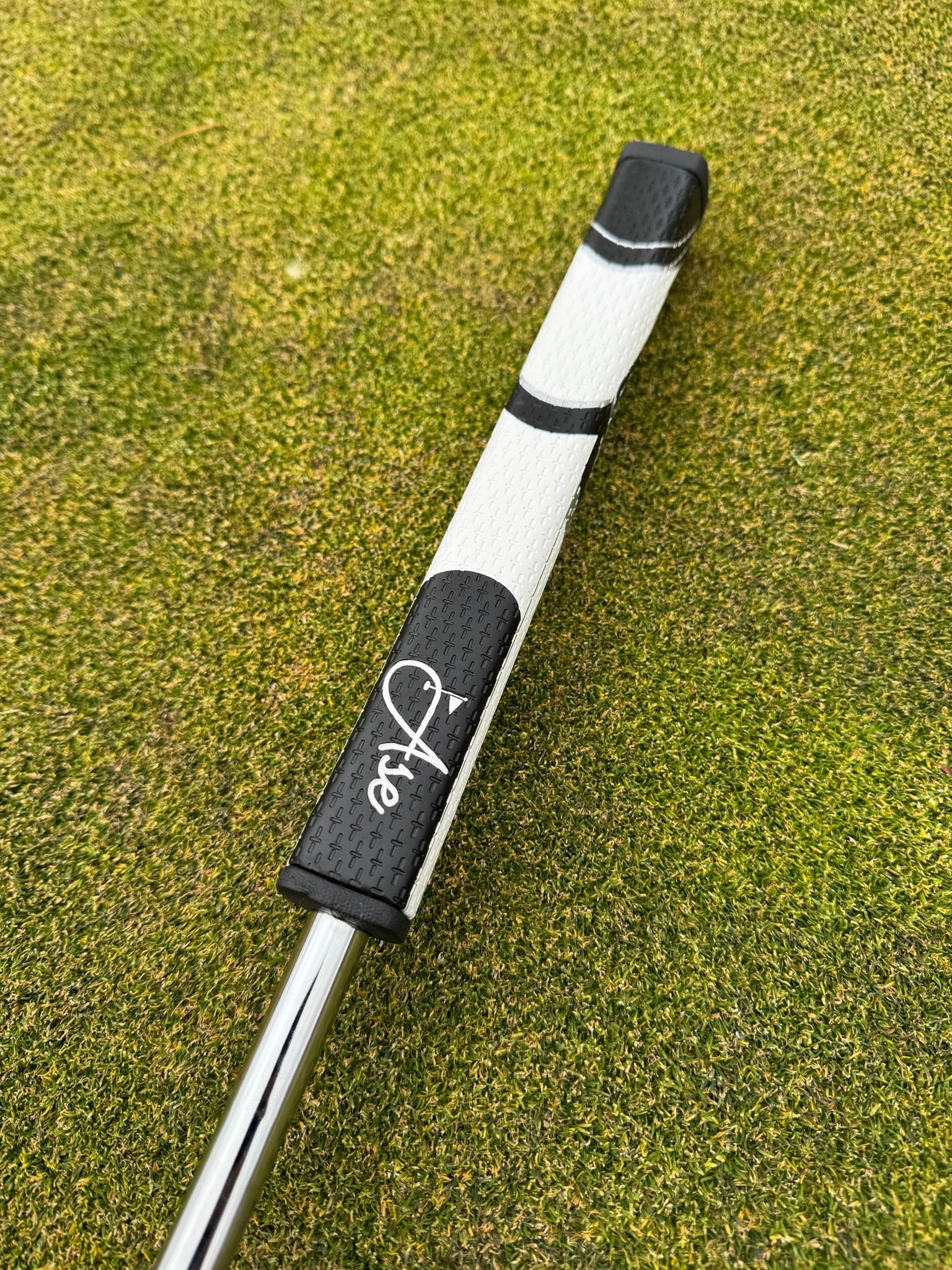 Ase Golf AG1 Blade Putter - Black Girl Golf