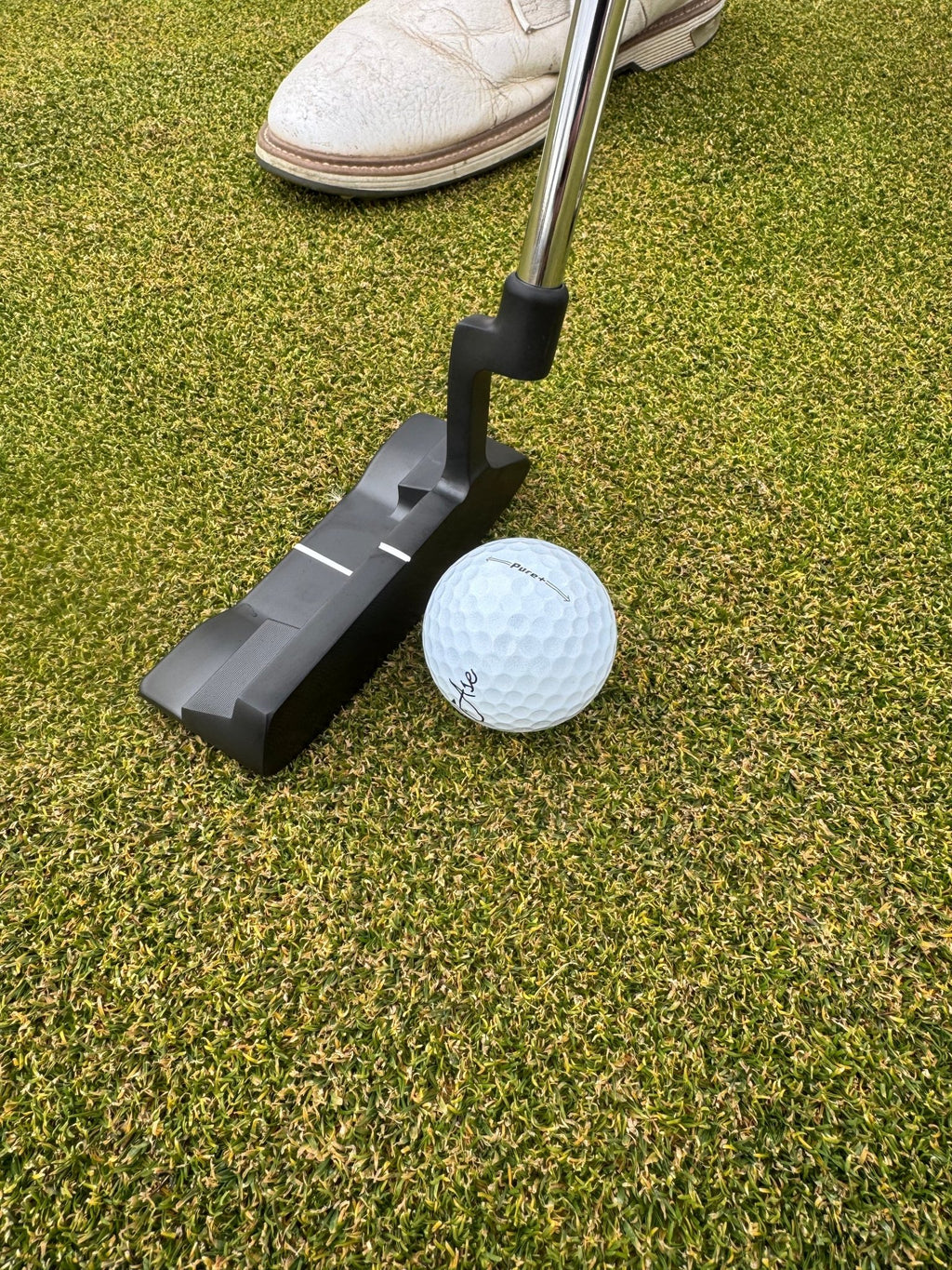 Ase Golf AG1 Blade Putter - Black Girl Golf