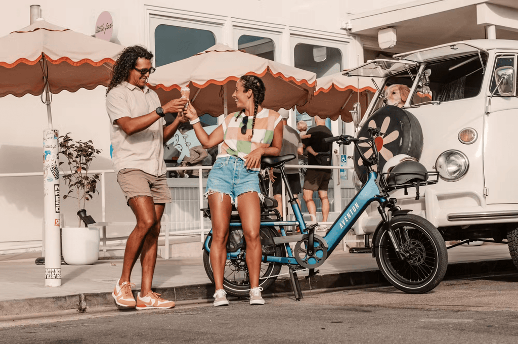 Aventon Abound SR Cargo E - Bike - Black Girl Golf