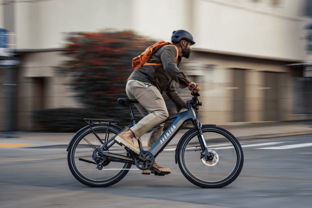 Aventon Level.3 E - Bike Step - Over - Black Girl Golf