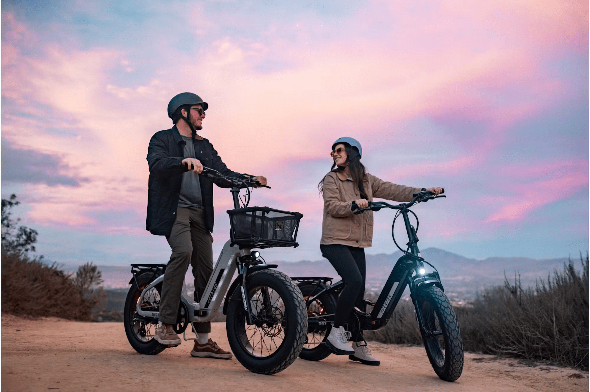 Aventon Sinch 2.5 Folding E - Bike - Black Girl Golf