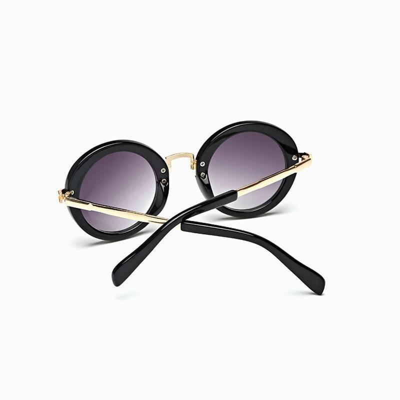 Cute Round Polarized Sunglasses for Kids Girls Boys UV400 Protection Fashionable & Children's Sunglasses New Cute Baby Round Frame & Colorful Sunshade Mirror For Kids - Black Girl Golf