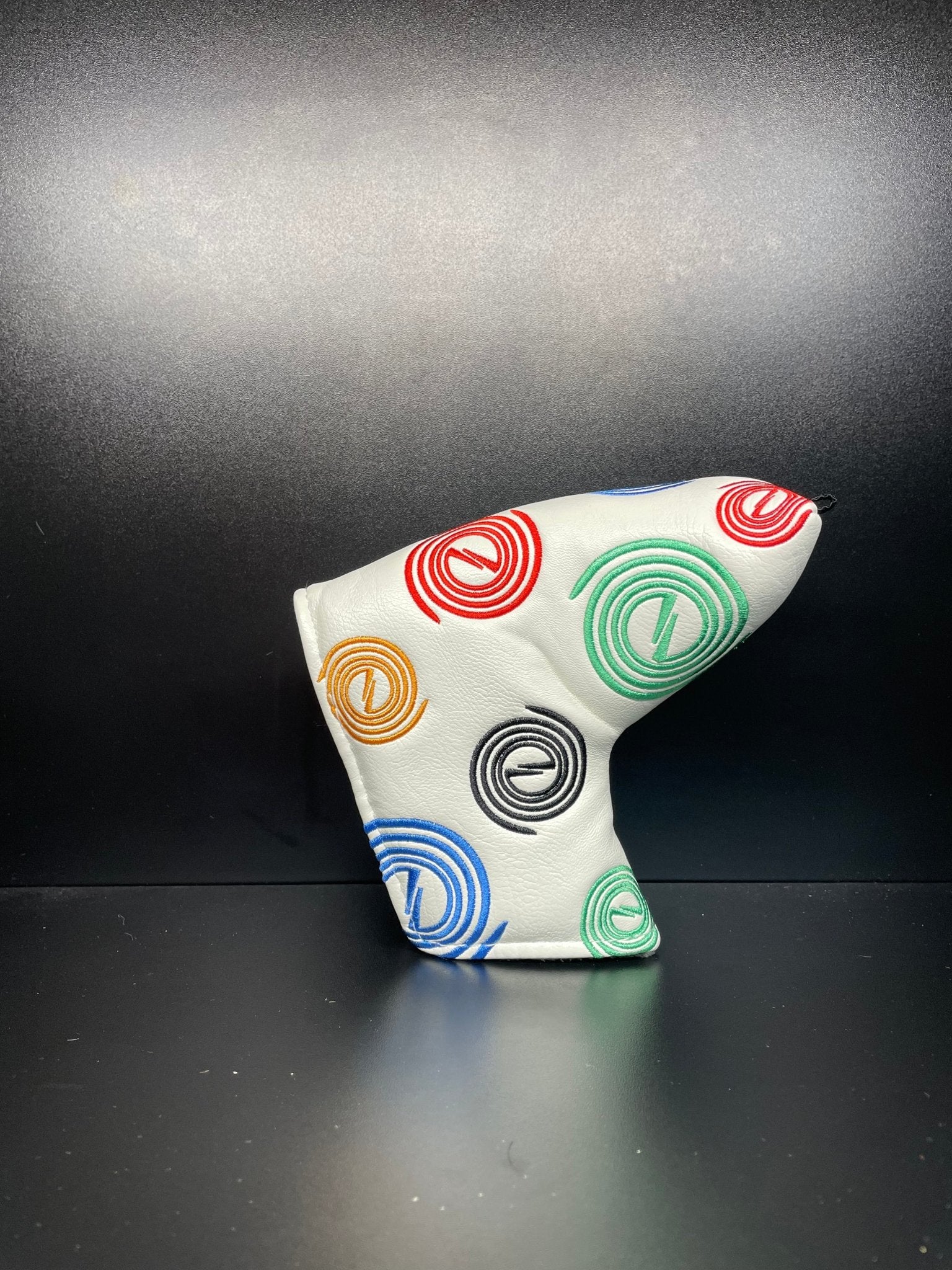 Cyclone Circle Headcover - Black Girl Golf