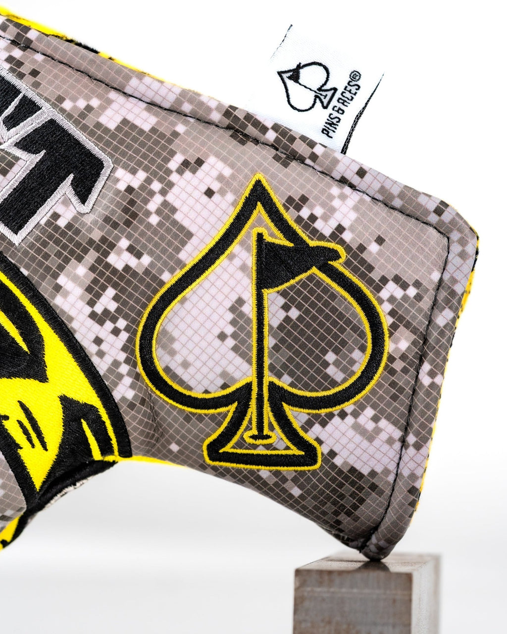 Don't Tread On Me 2.0 - Blade Putter Cover - Black Girl Golf