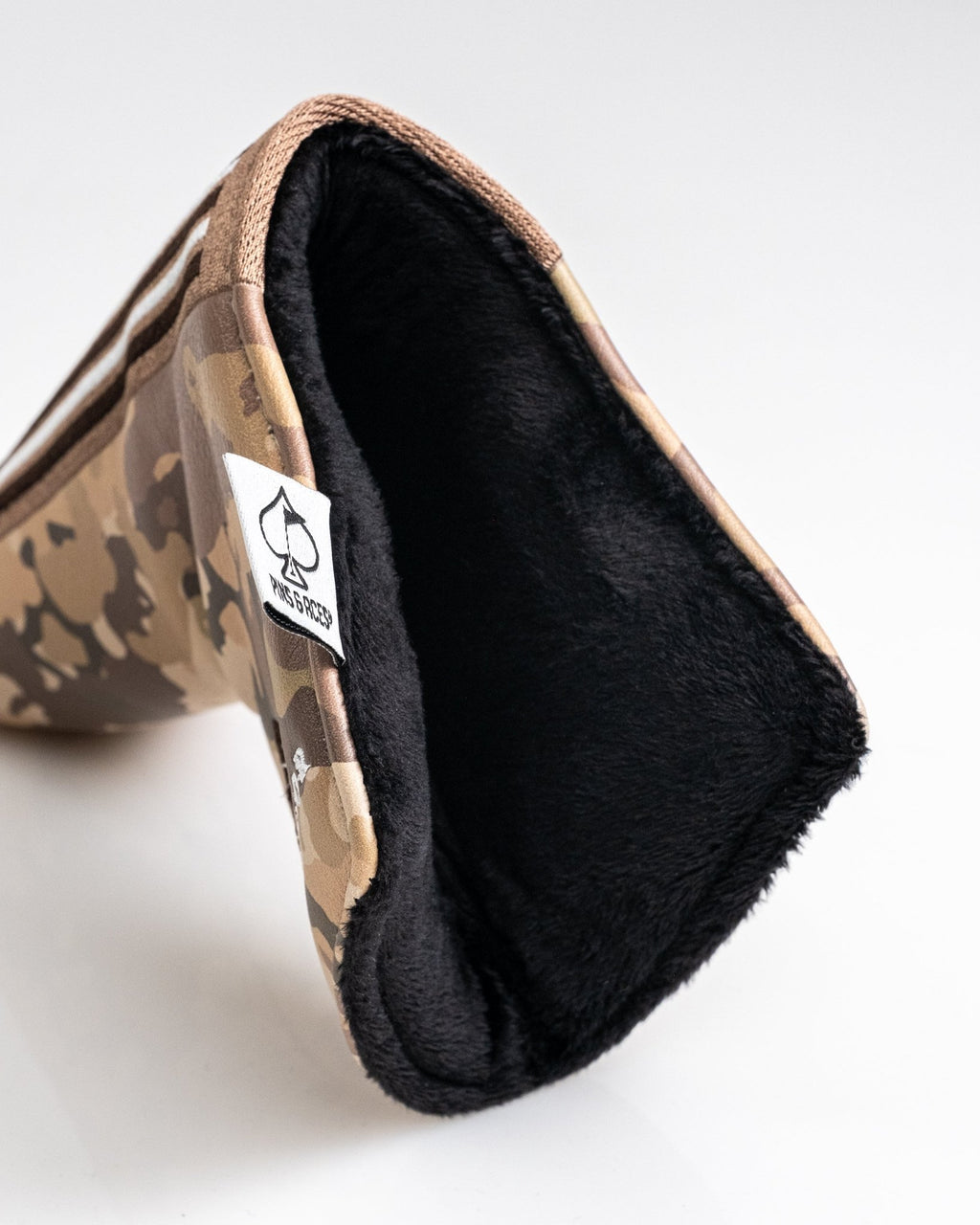 Folds of Honor 2.0 - Blade Putter Cover - Black Girl Golf