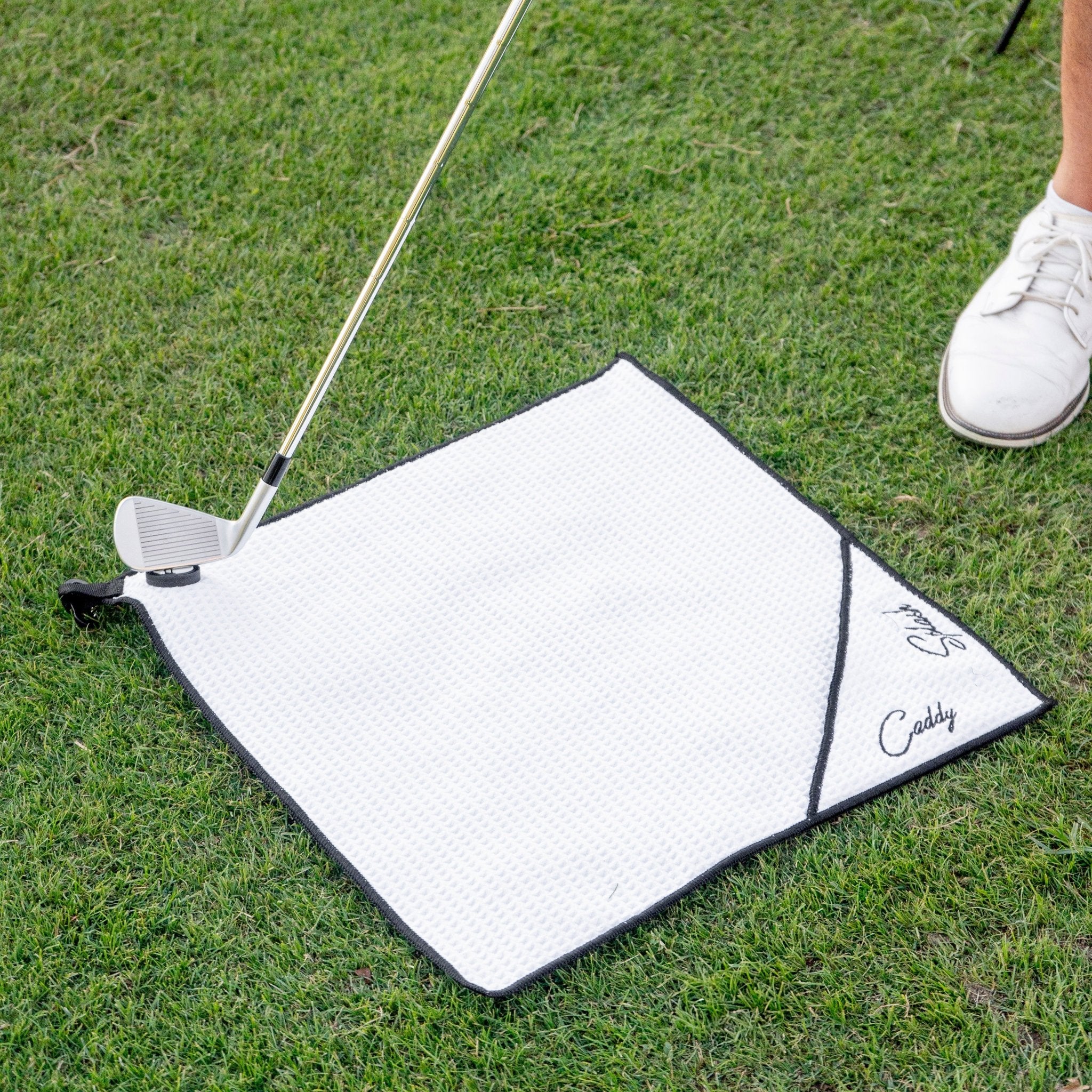 Golf Pocket Mag Towel - White & Ice White Golf Club Water Brush Pro Bundle - Black Girl Golf