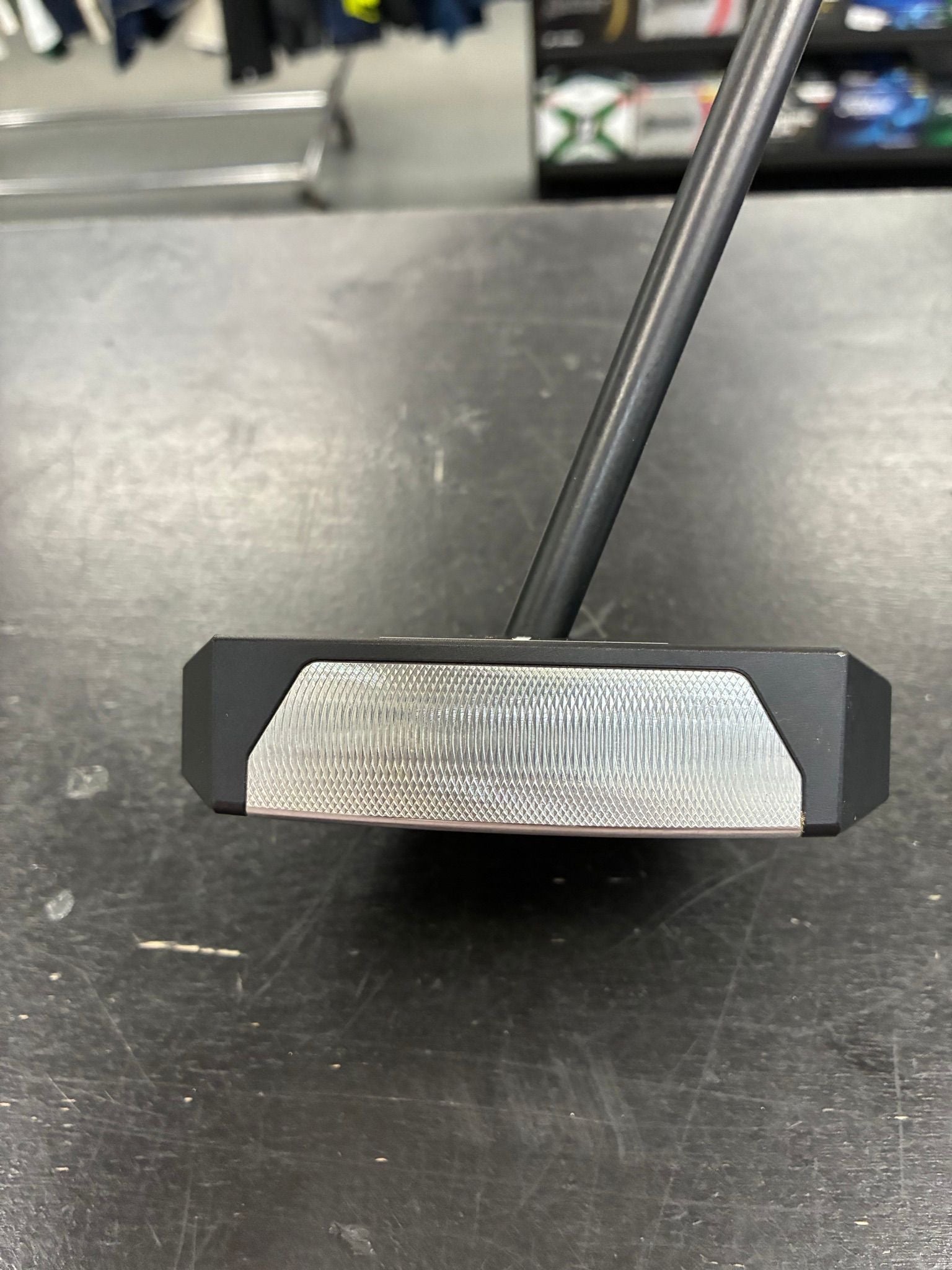 L.A.B. Golf OZ.1i Putter Right Hand 35 (Used) - Black Girl Golf