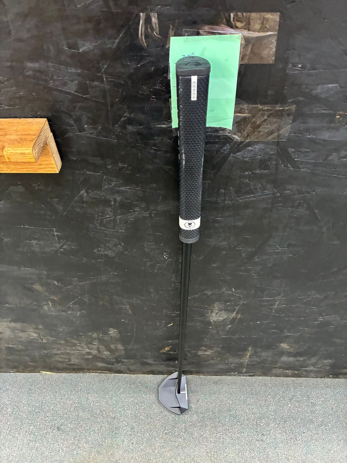 L.A.B. Golf OZ.1i Putter Right Hand 35 (Used) - Black Girl Golf