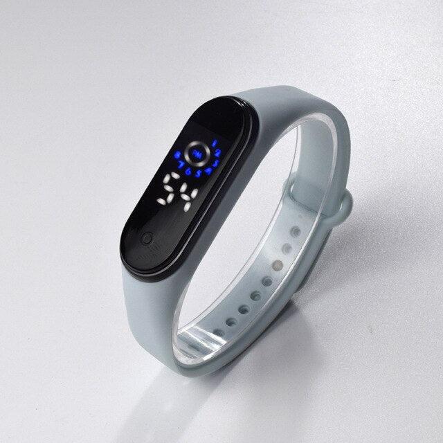 LED Electronic Boys Girls Watch Digital Silicone Wristwatch Fashion Casual Universal Watch Unisex Sport Watch Led Digital Silicone Strap Digital LED Sports Watch For Women Kids - Black Girl Golf