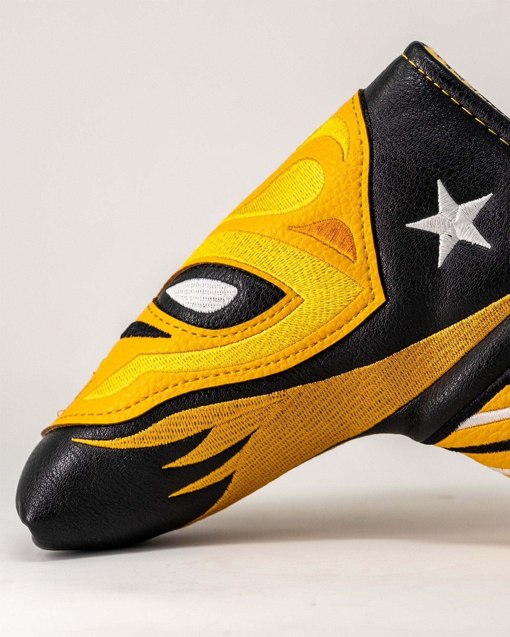 Lucha Libre Mask - Blade Putter Cover - Black Girl Golf
