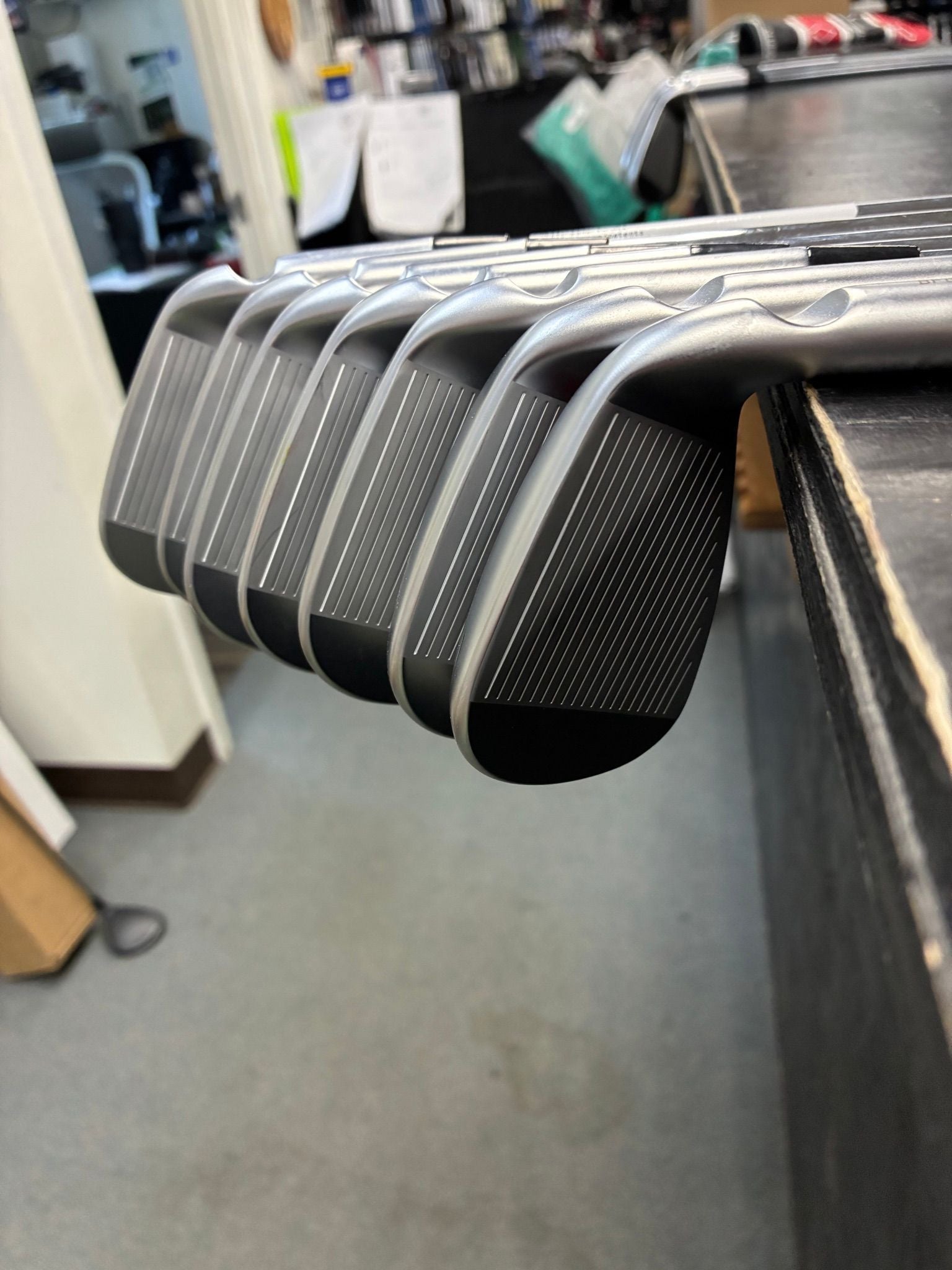 Ping i530 Iron Set Left Hand 5-PWUW Stiff Flex (Used) - Black Girl Golf