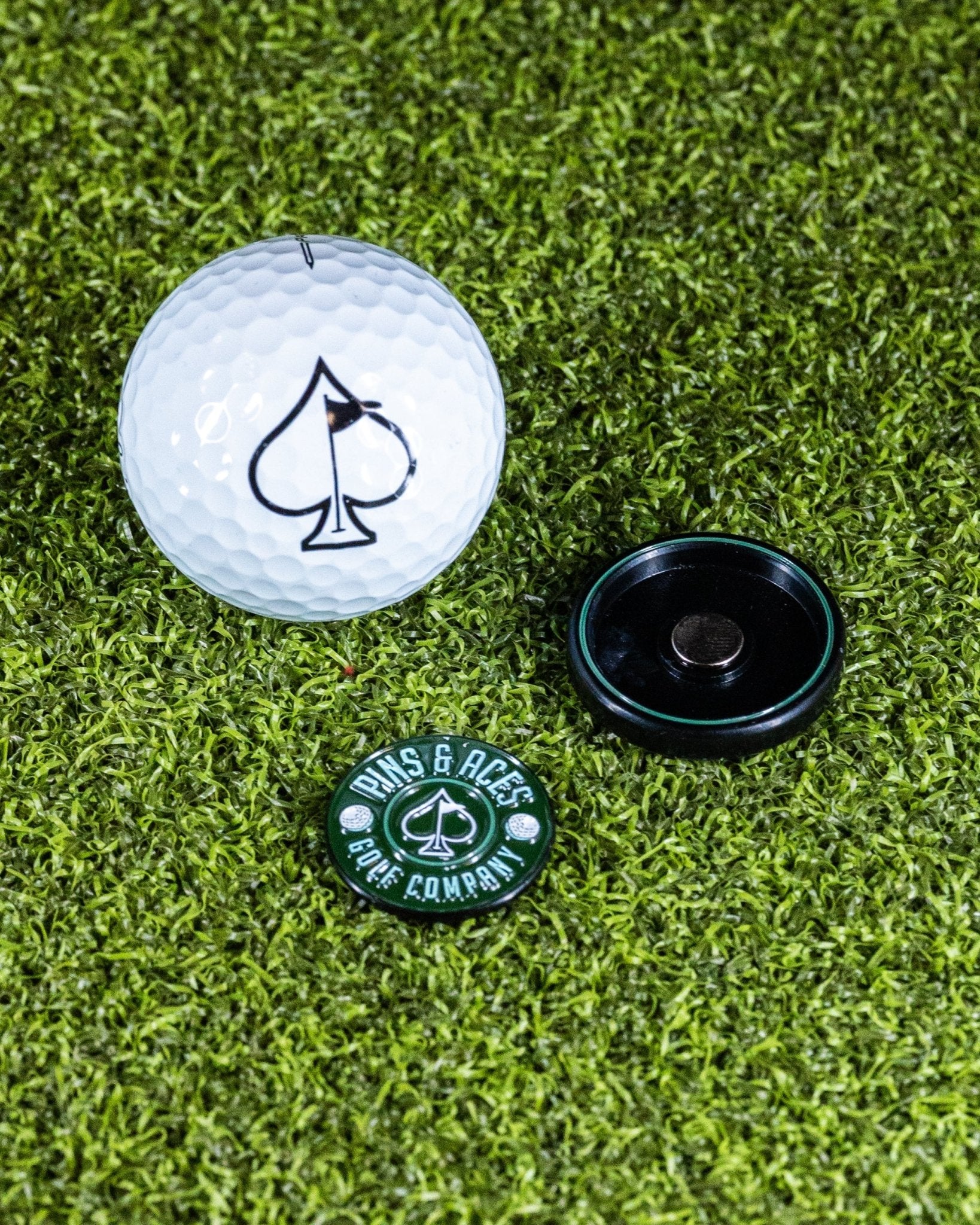 Pop Out Medallion Ball Marker - Green - Black Girl Golf