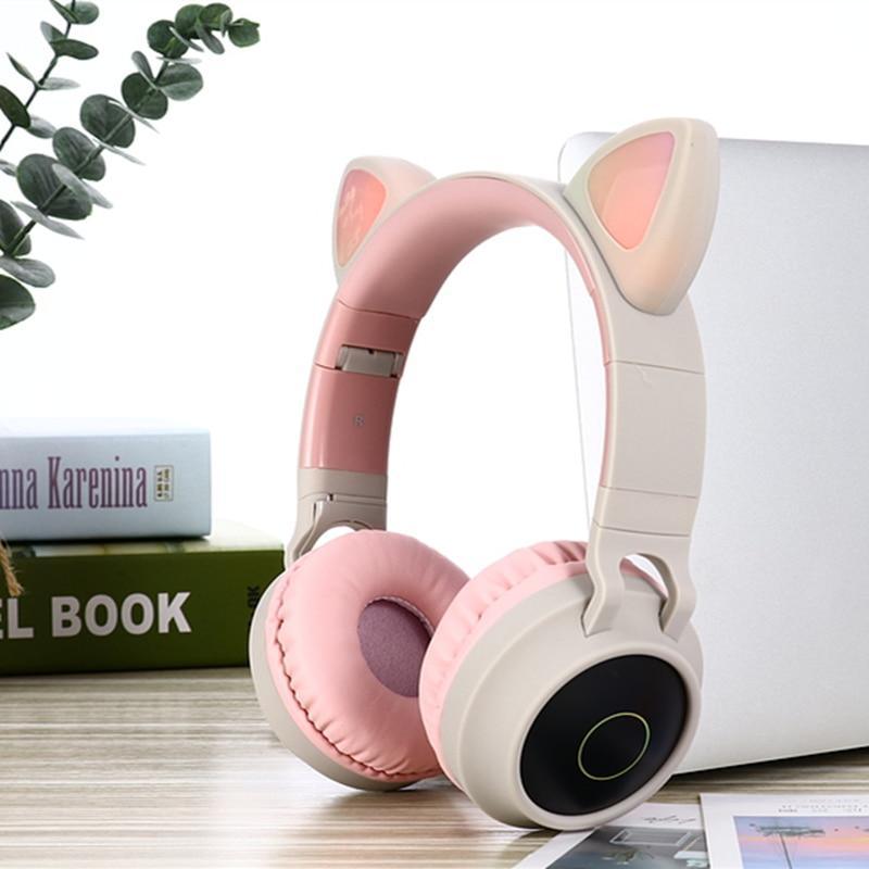 STEVVEX New Luxury Interesting LED Cat Ear Noise Cancelling Headphones Bluetooth 5.0 For Young People and Kids Headset Support TF Card 3.5mm Plug With Mic - Black Girl Golf