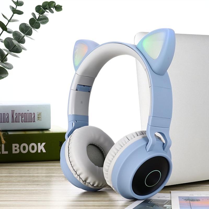 STEVVEX New Luxury Interesting LED Cat Ear Noise Cancelling Headphones Bluetooth 5.0 For Young People and Kids Headset Support TF Card 3.5mm Plug With Mic - Black Girl Golf