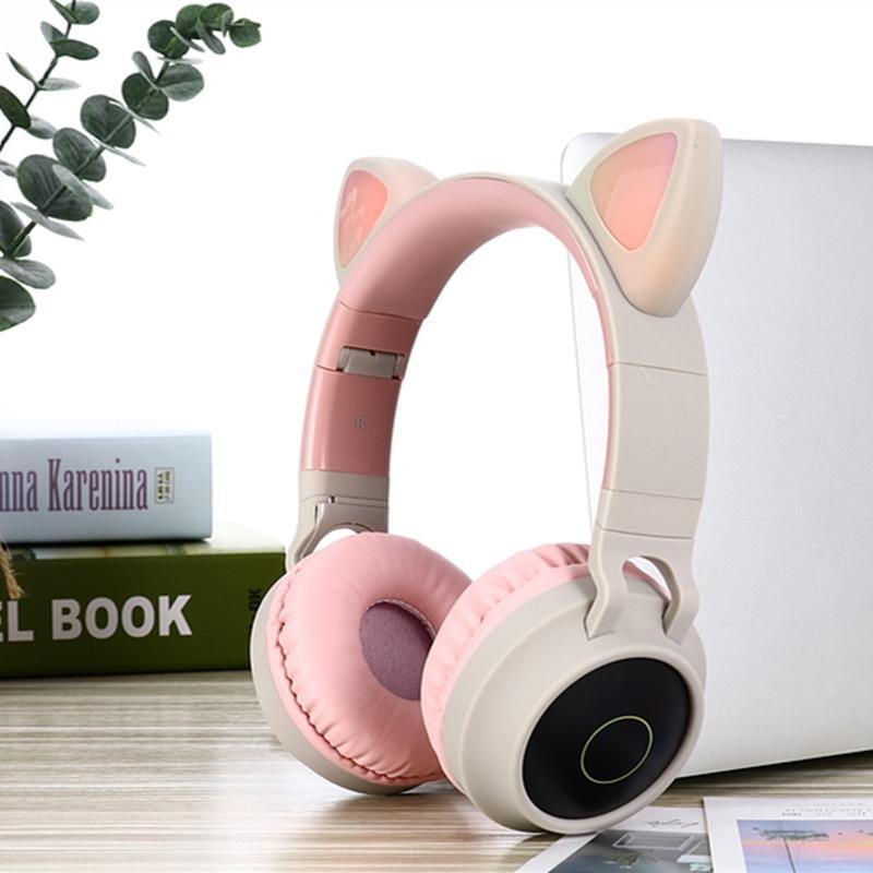 STEVVEX New Luxury Interesting LED Cat Ear Noise Cancelling Headphones Bluetooth 5.0 For Young People and Kids Headset Support TF Card 3.5mm Plug With Mic - Black Girl Golf