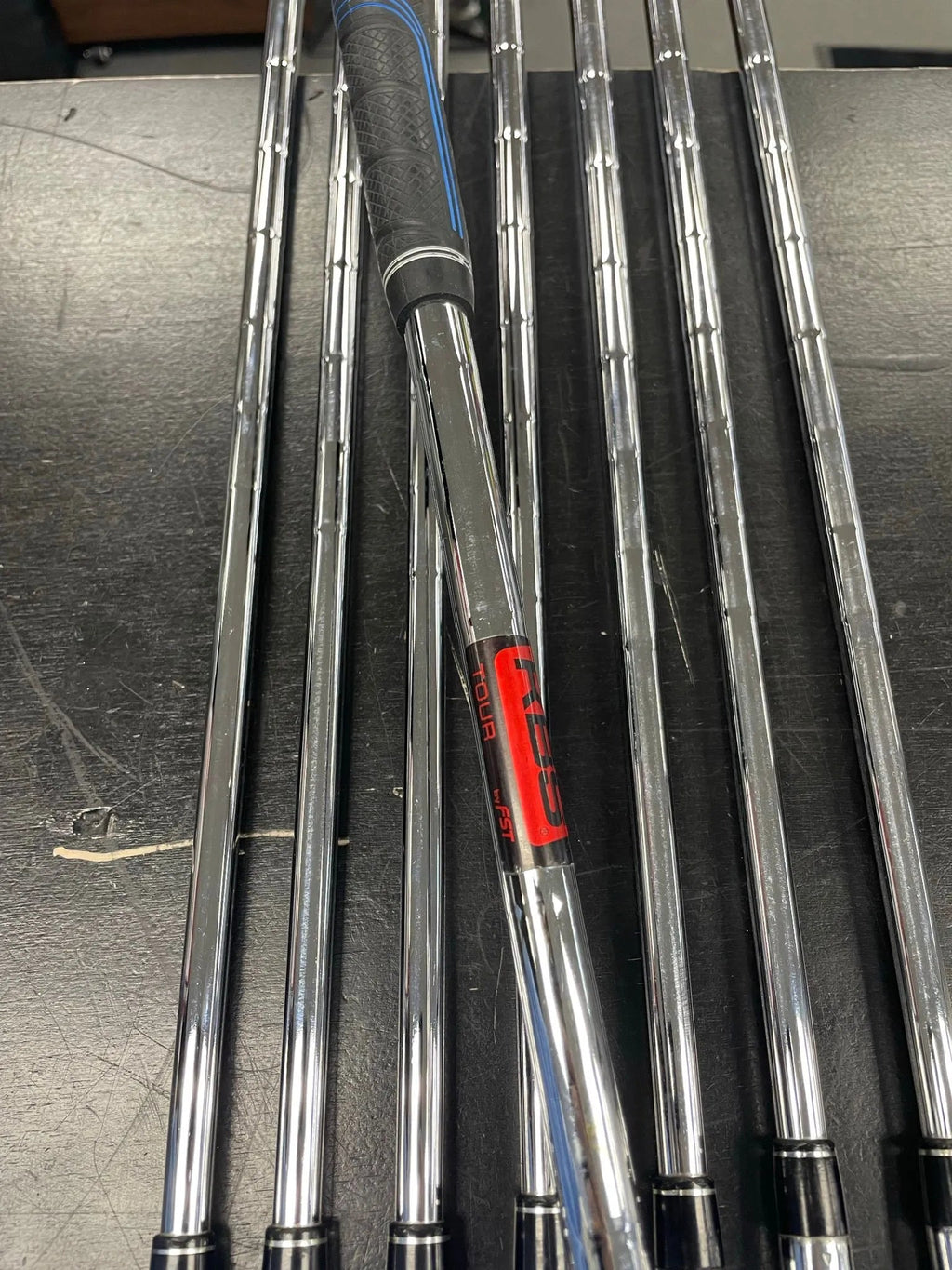 TaylorMade Rocketbladez Tour Iron Set (Used) - Black Girl Golf