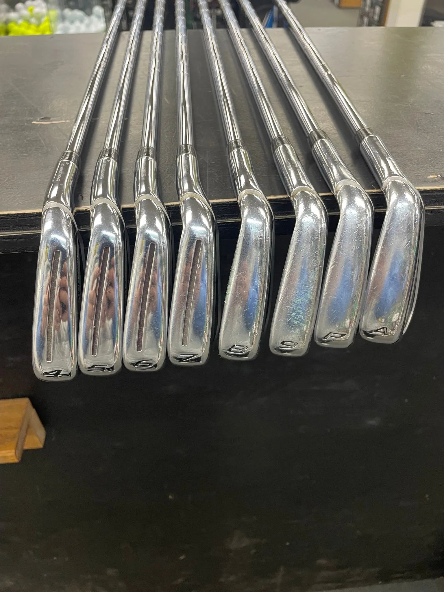 TaylorMade Rocketbladez Tour Iron Set (Used) - Black Girl Golf