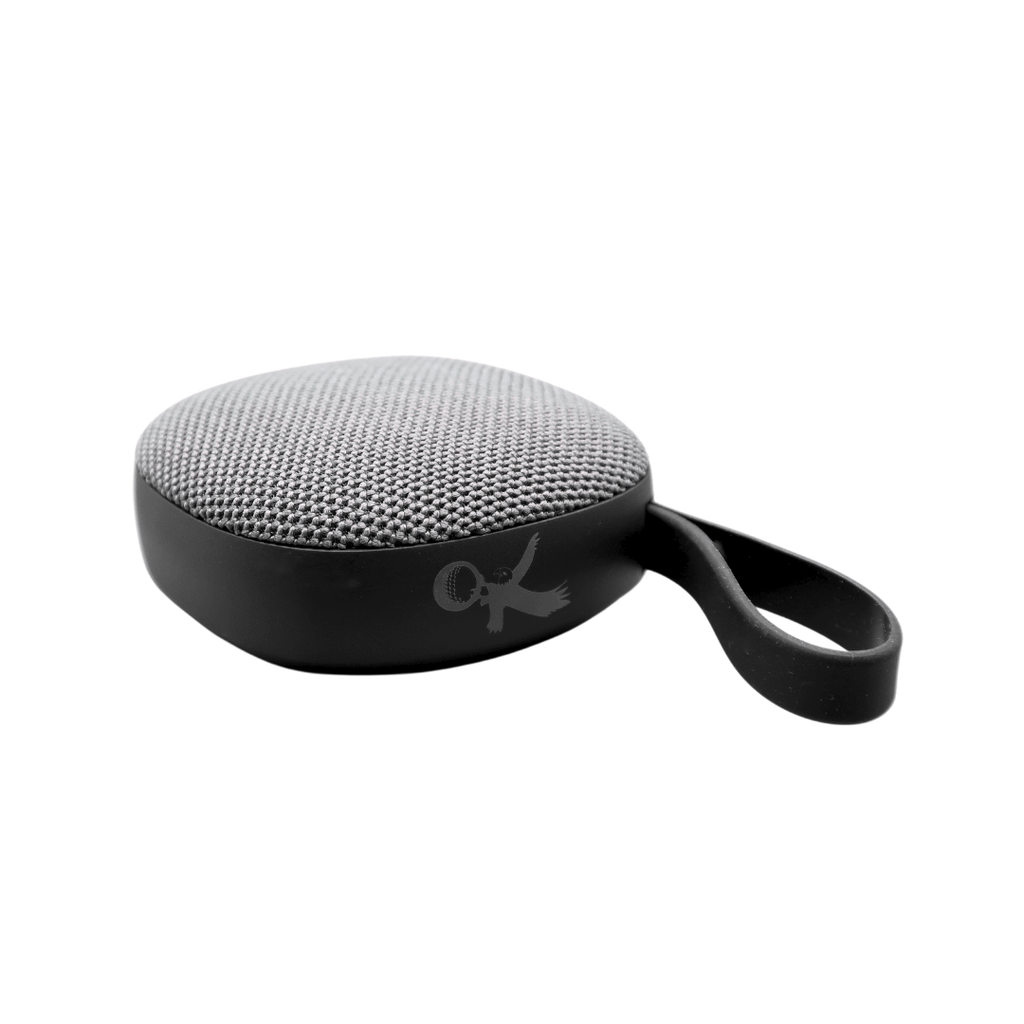 The Eagle Bluetooth Magnetic Speaker - Black Girl Golf