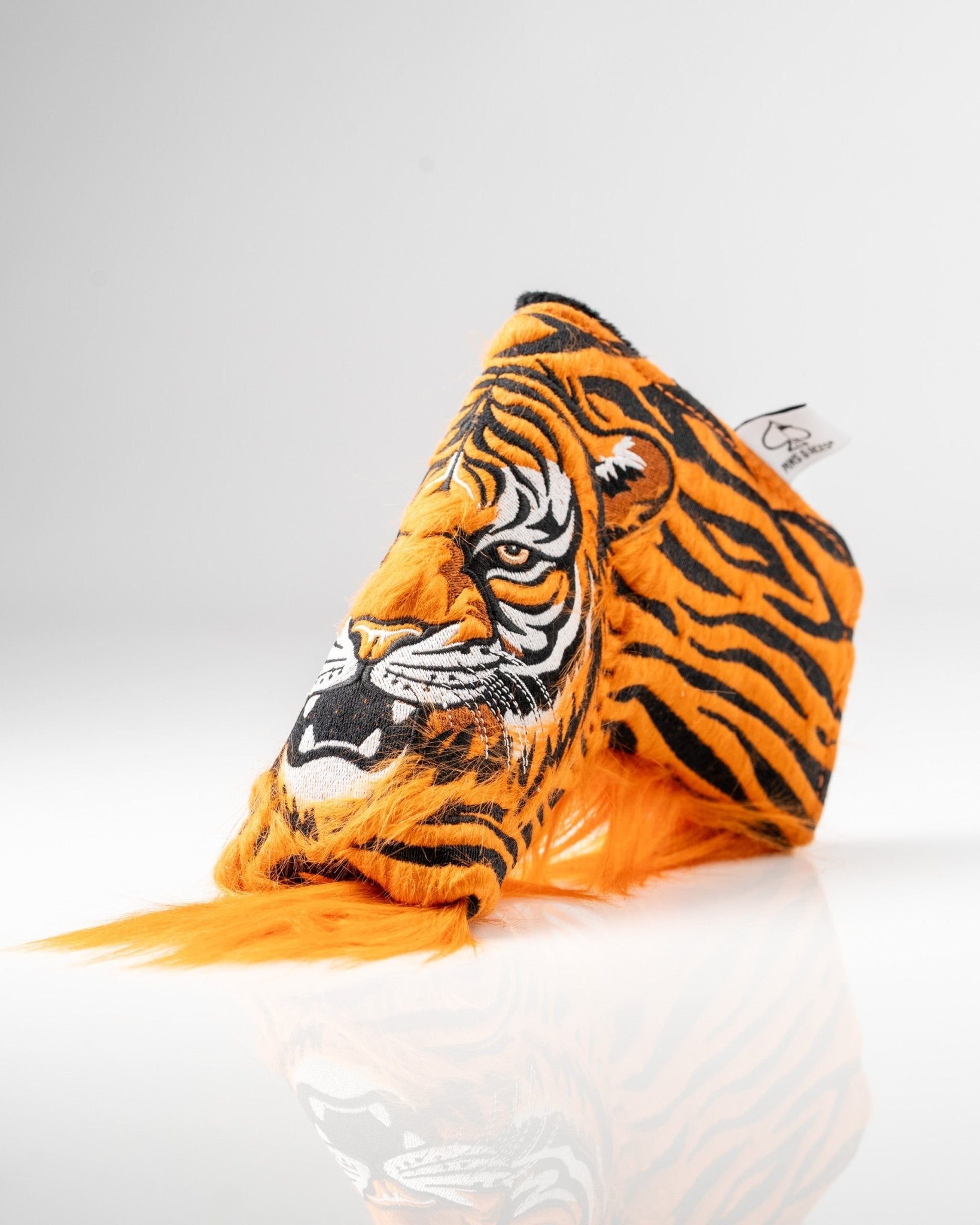 Tiger - Blade Putter Cover - Black Girl Golf