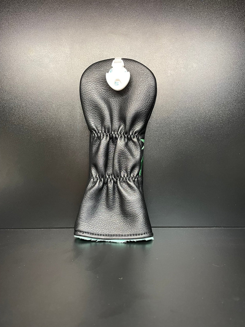 Tropical Hula Girl 2 Headcover - Black Girl Golf