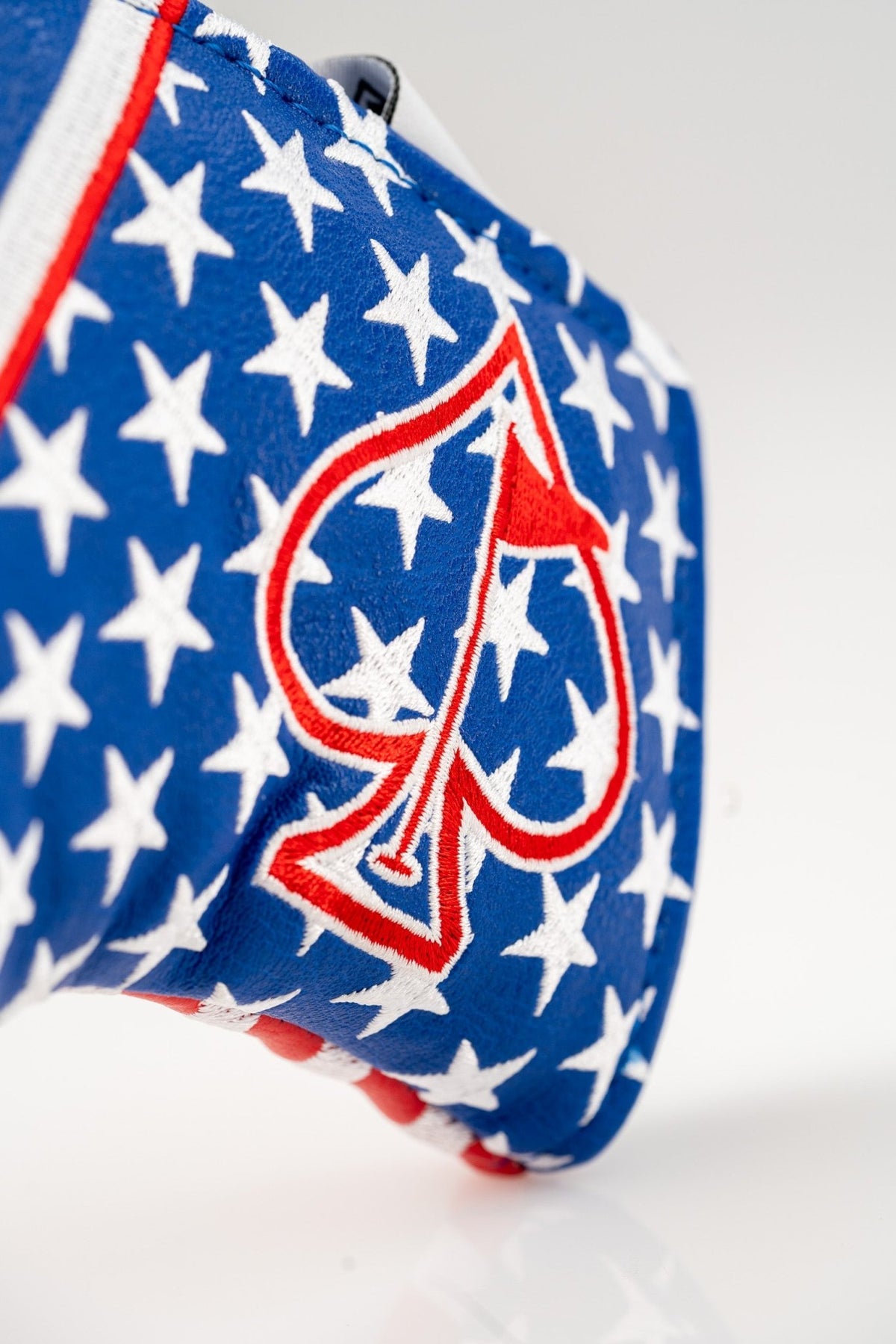 USA Tribute 2.0 - Blade Putter Cover - Black Girl Golf